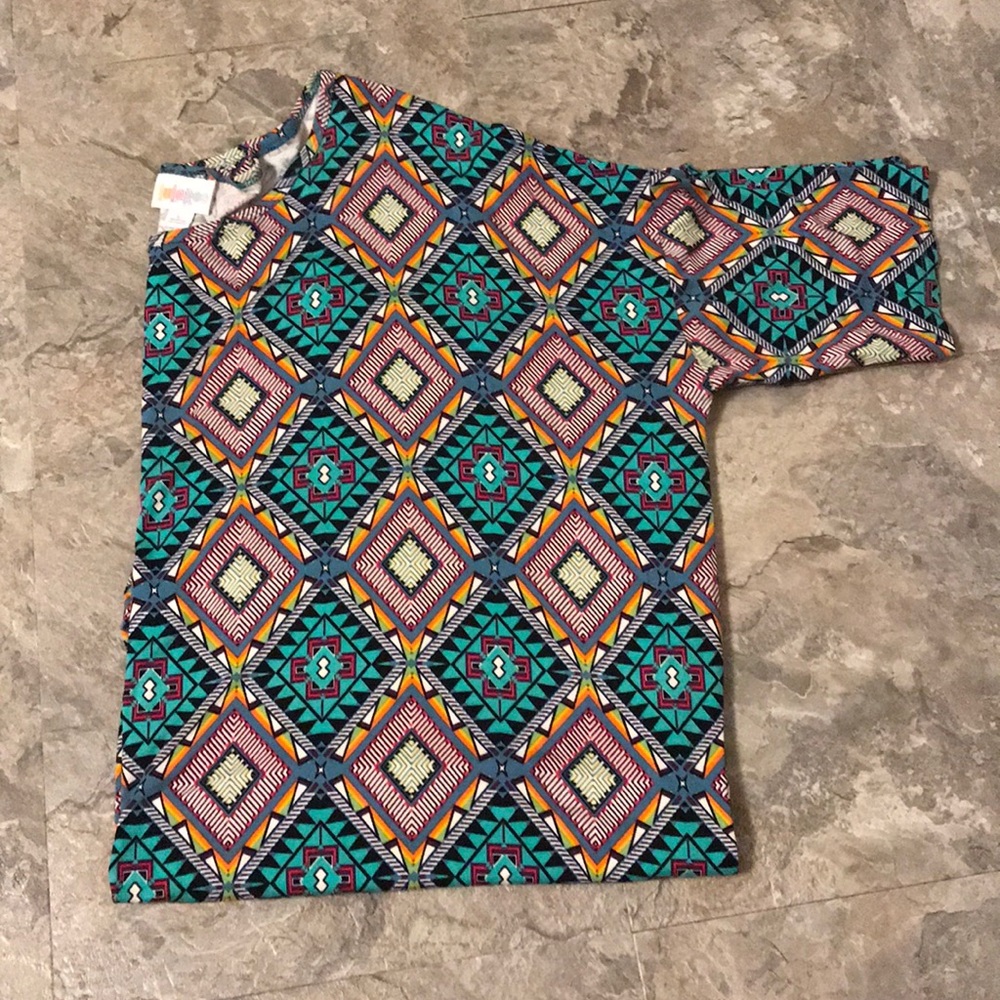 🎀 Lularoe Irma L